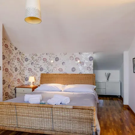 Italian Experience- L'attico Di Apartament