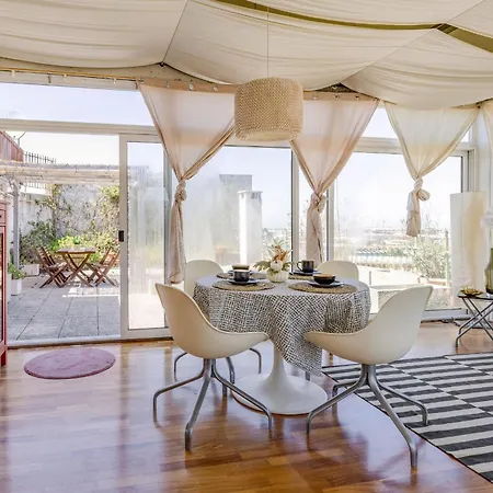 Apartament Italian Experience- L'attico Di *